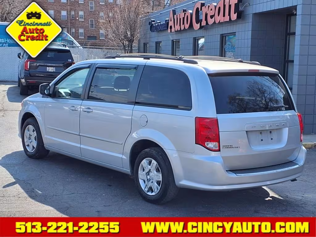 2012 Dodge Grand Caravan - 2C4RDGBG3CR130413 - Image #2