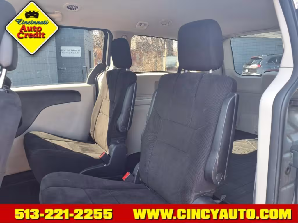 2012 Dodge Grand Caravan - 2C4RDGBG3CR130413 - Image #4